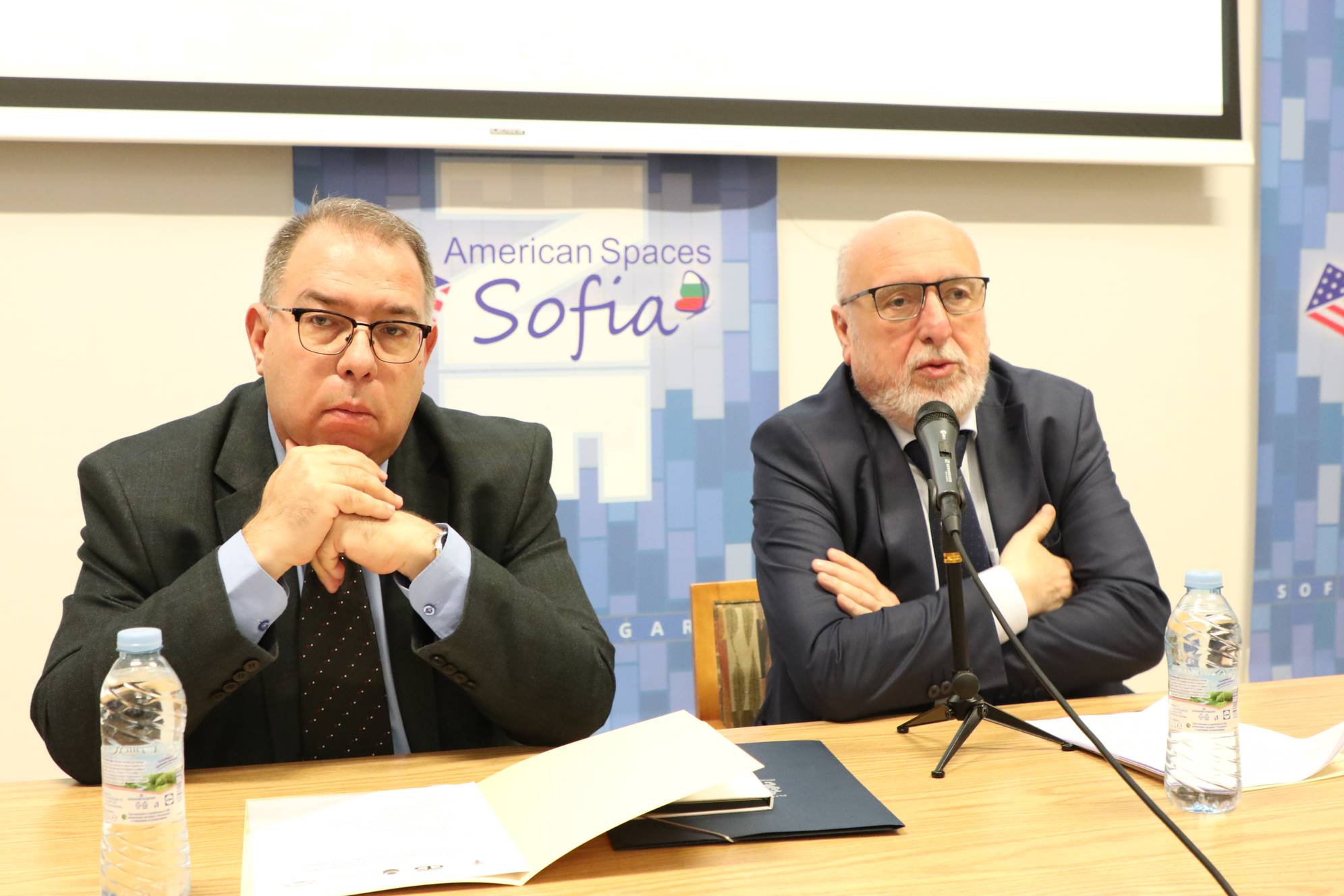  Доц. Михаил Груев и проф. д.н. Милко Палангурски 